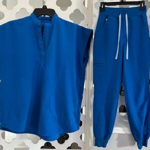 Figs Rafaela oversized scrub top, High waisted Zamora joggers, Royal blue